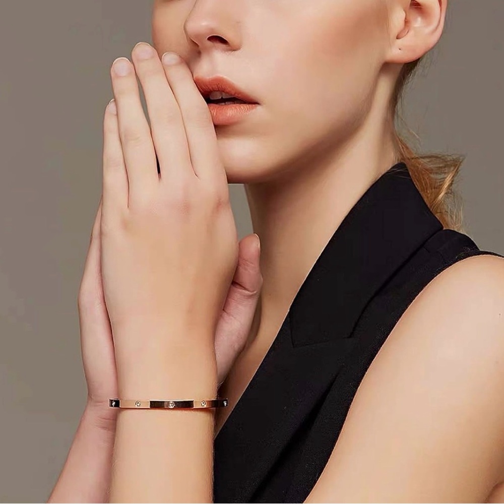 Rose Gold Plated Bangle